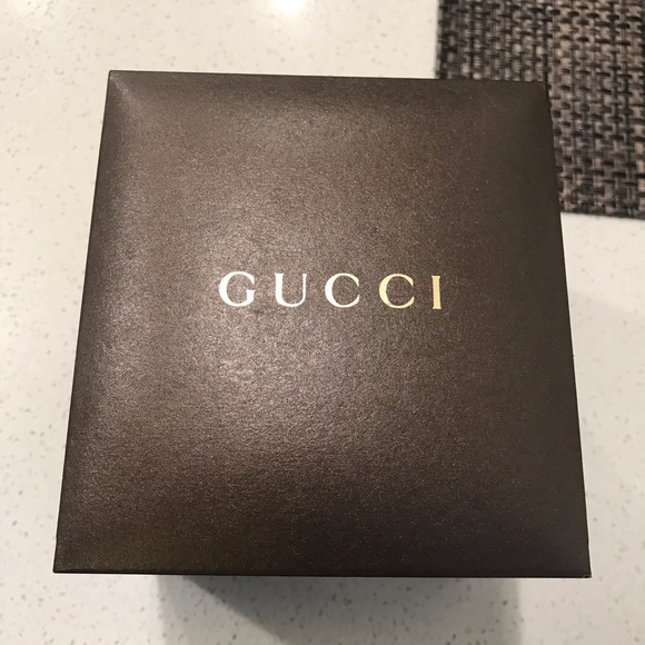 Woman’s Gucci watch - Picture 2 of 6